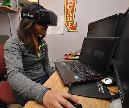 student develops virtual reality project